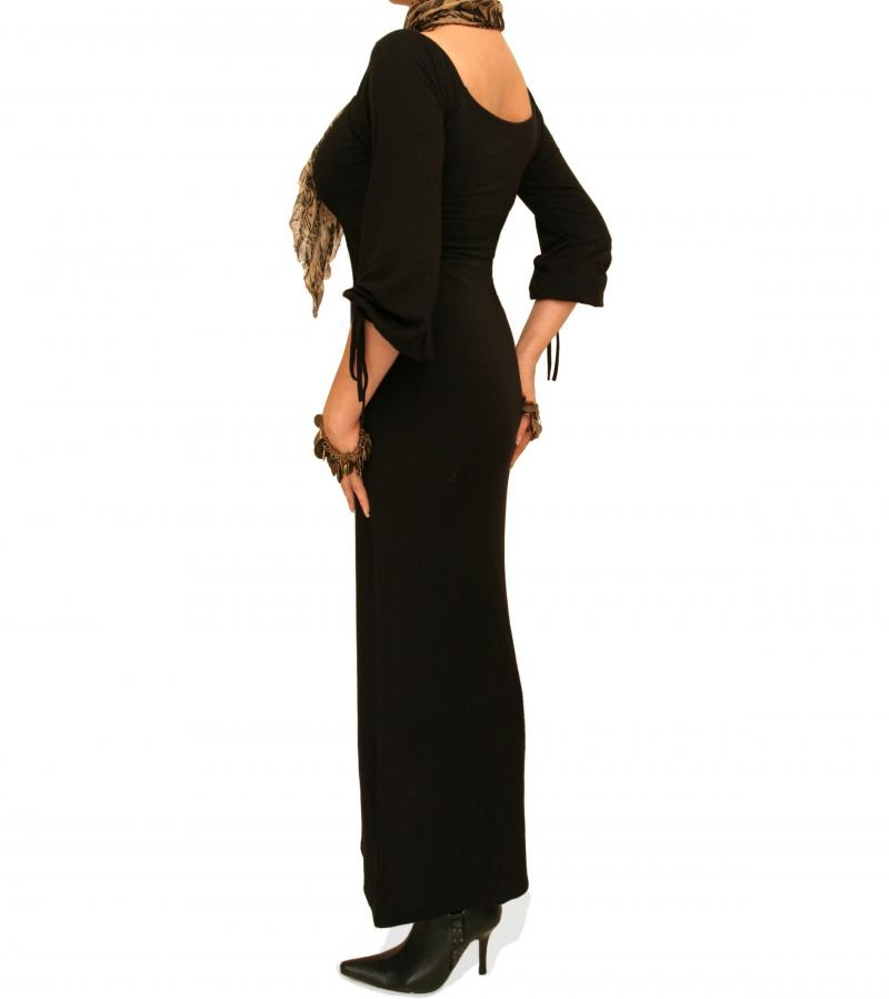 Black Scoop Neck Maxi Dress